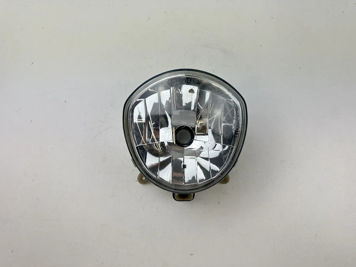 Dratom Parts piece moto 27 40 Pièce piece moto d'occasion authentique et vérifiée - Qualité garantie par Dratom Parts