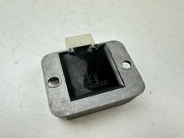 Pièce détachée piece moto d'origine contrôlée et testée - En stock chez Dratom Parts