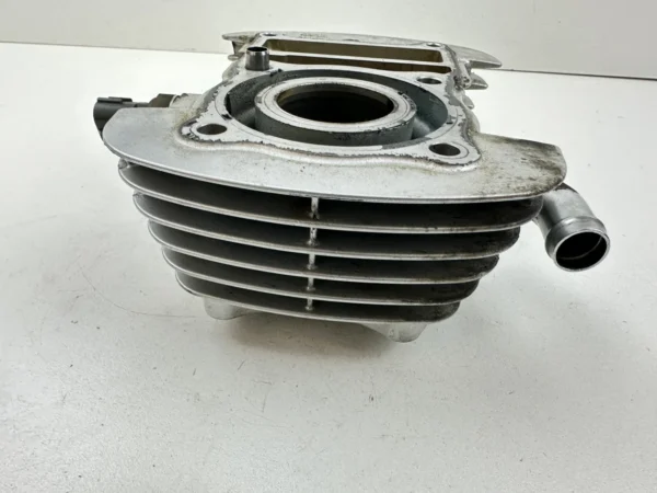 Composant piece moto d'occasion certifié en excellent état - Vendeur professionnel Dratom Parts