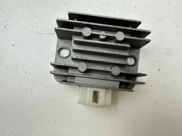 Pièce piece moto d'occasion authentique et vérifiée - Qualité garantie par Dratom Parts