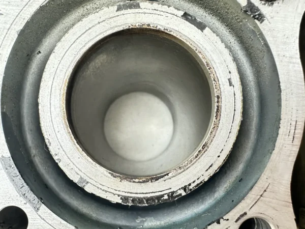 Pièce piece moto d'occasion authentique et vérifiée - Qualité garantie par Dratom Parts