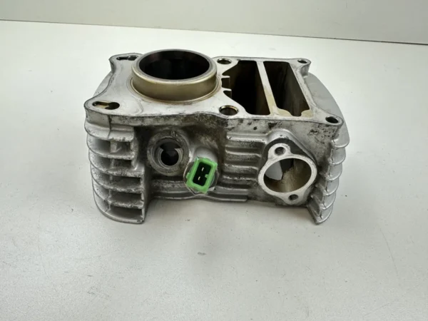 Pièce piece moto d'occasion authentique et vérifiée - Qualité garantie par Dratom Parts