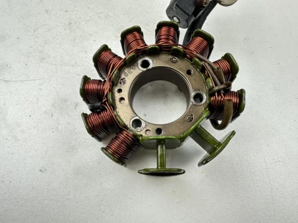 Composant piece moto d'occasion certifié en excellent état - Vendeur professionnel Dratom Parts