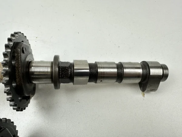 Composant piece moto d'occasion certifié en excellent état - Vendeur professionnel Dratom Parts