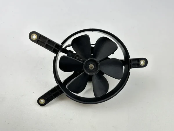 Pièce piece moto d'occasion authentique et vérifiée - Qualité garantie par Dratom Parts