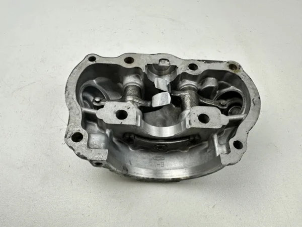 Composant piece moto d'occasion certifié en excellent état - Vendeur professionnel Dratom Parts