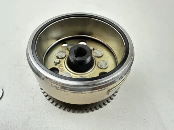 Pièce détachée piece moto d'origine contrôlée et testée - En stock chez Dratom Parts