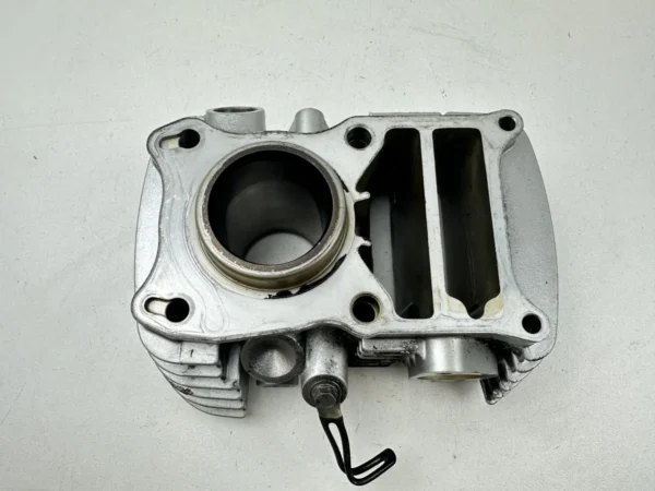 Pièce détachée piece moto d'origine contrôlée et testée - En stock chez Dratom Parts