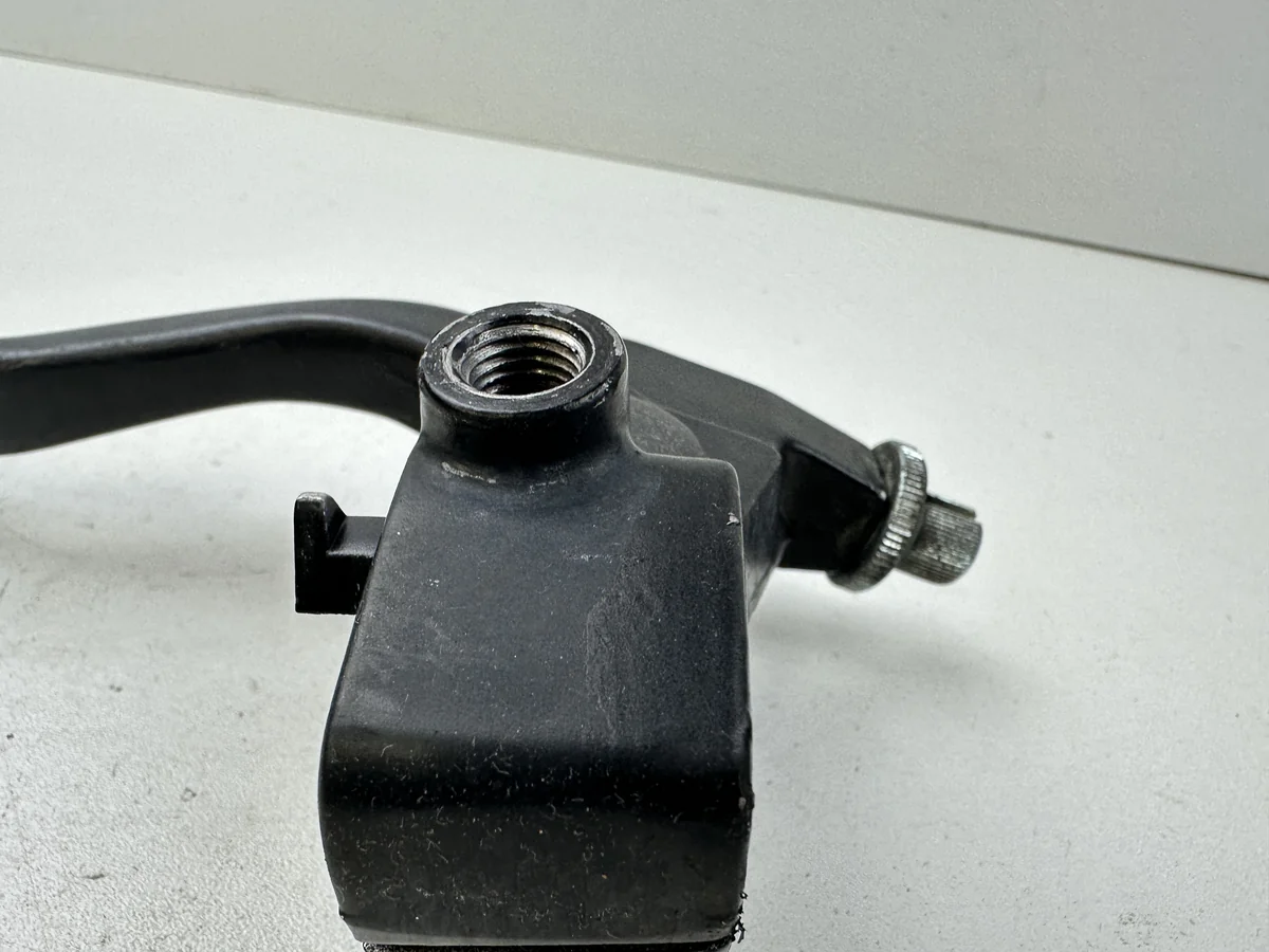 Dratom Parts piece moto 01 33 Pièce détachée piece moto d'origine contrôlée et testée - En stock chez Dratom Parts