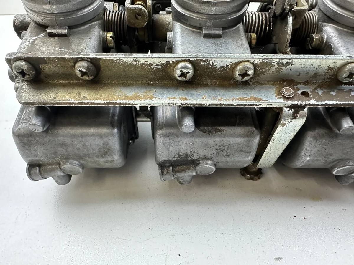 Dratom Parts piece moto 01 34 Pièce détachée piece moto d'origine contrôlée et testée - En stock chez Dratom Parts