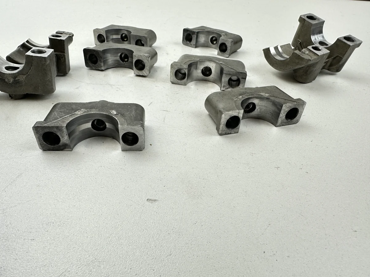 Dratom Parts piece moto 02 40 Pièce moto piece moto occasion premium sélectionnée par expert - Boutique Dratom Parts