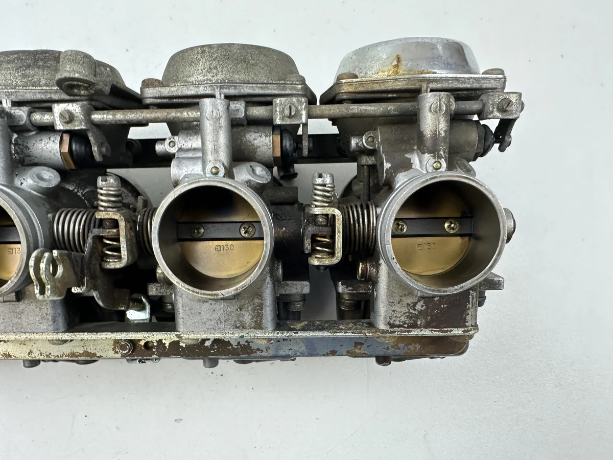 Dratom Parts piece moto 03 34 Pièce détachée piece moto d'origine contrôlée et testée - En stock chez Dratom Parts