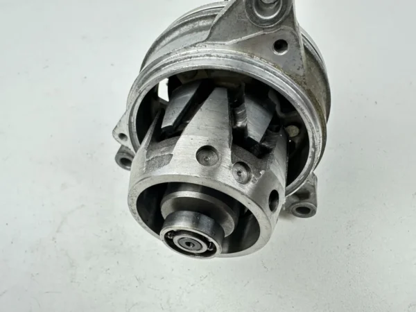 Composant piece moto d'occasion certifié en excellent état - Vendeur professionnel Dratom Parts