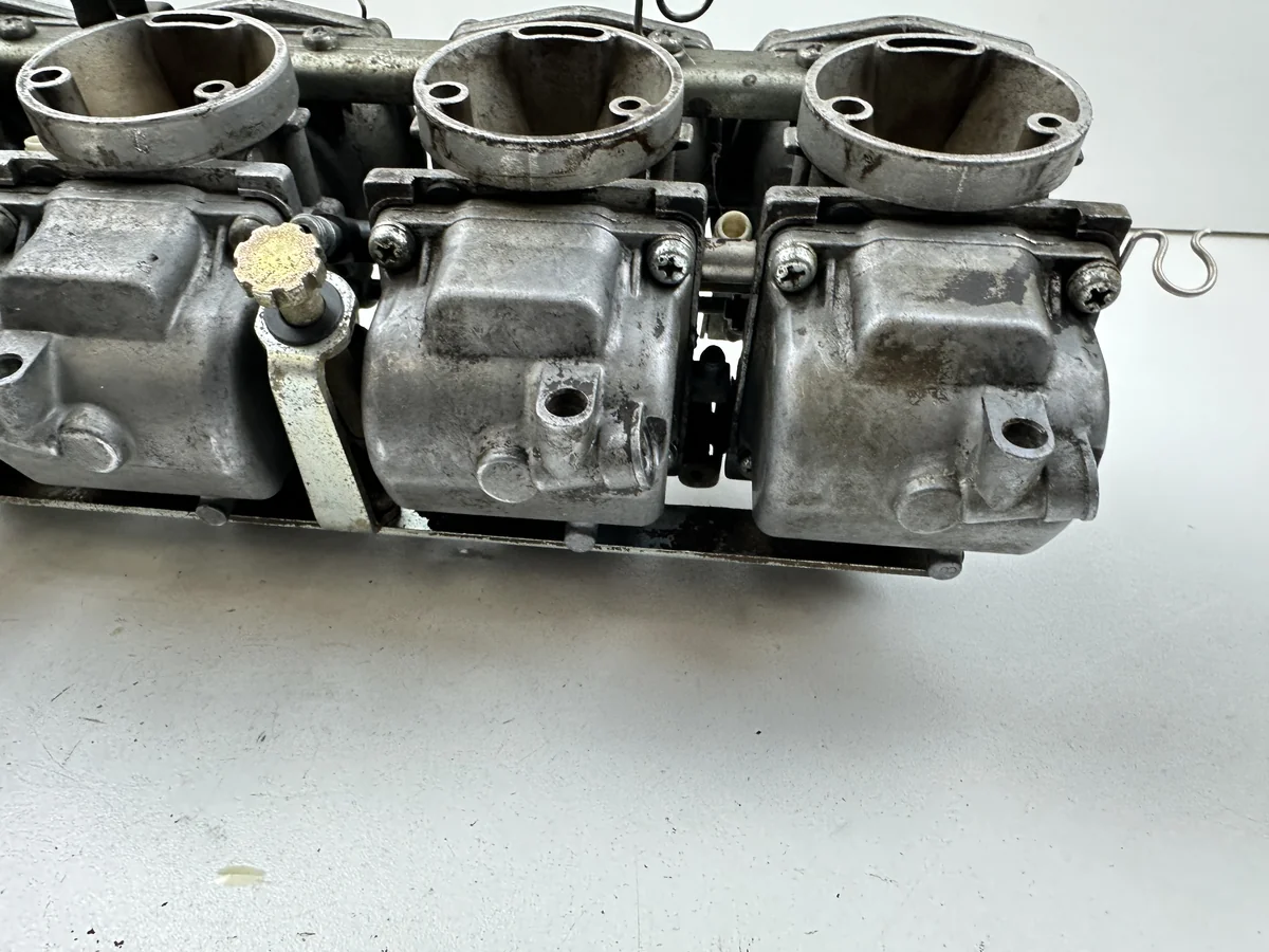 Dratom Parts piece moto 09 31 Pièce moto piece moto occasion premium sélectionnée par expert - Boutique Dratom Parts