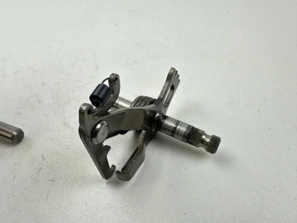 Composant piece moto d'occasion certifié en excellent état - Vendeur professionnel Dratom Parts