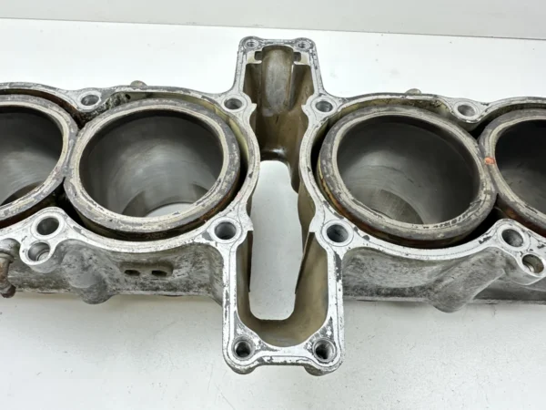 Pièce détachée piece moto d'origine contrôlée et testée - En stock chez Dratom Parts