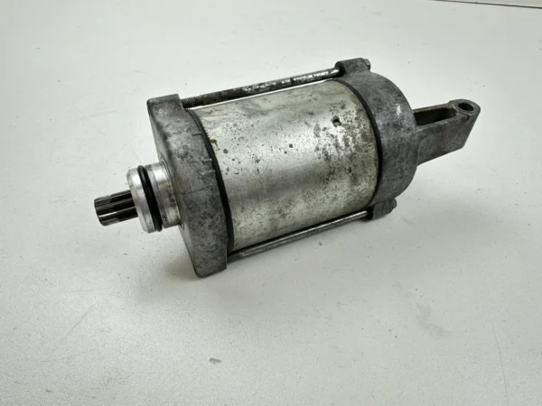 Composant piece moto d'occasion certifié en excellent état - Vendeur professionnel Dratom Parts