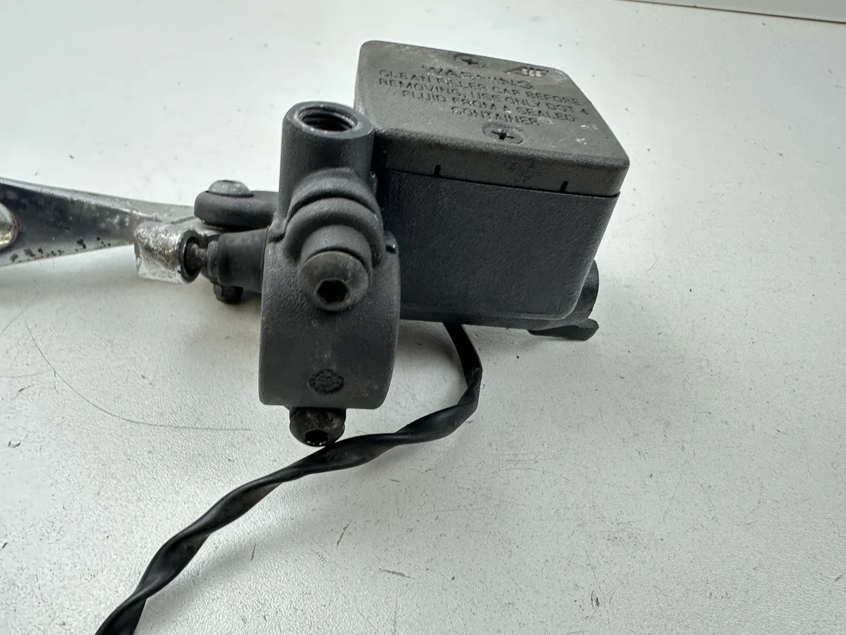 Dratom Parts piece moto 42 18 Pièce moto piece moto occasion premium sélectionnée par expert - Boutique Dratom Parts