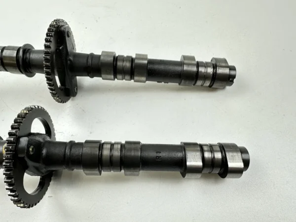 Pièce détachée piece moto d'origine contrôlée et testée - En stock chez Dratom Parts
