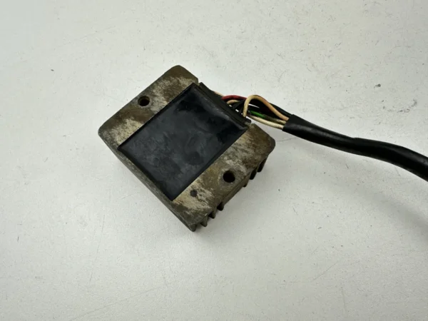Pièce piece moto d'occasion authentique et vérifiée - Qualité garantie par Dratom Parts