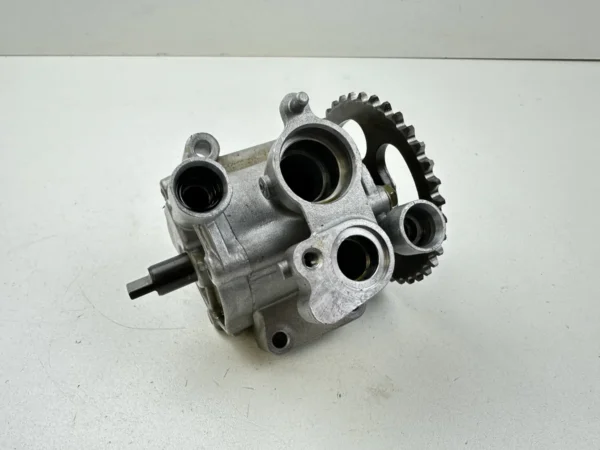 Pièce piece moto d'occasion authentique et vérifiée - Qualité garantie par Dratom Parts