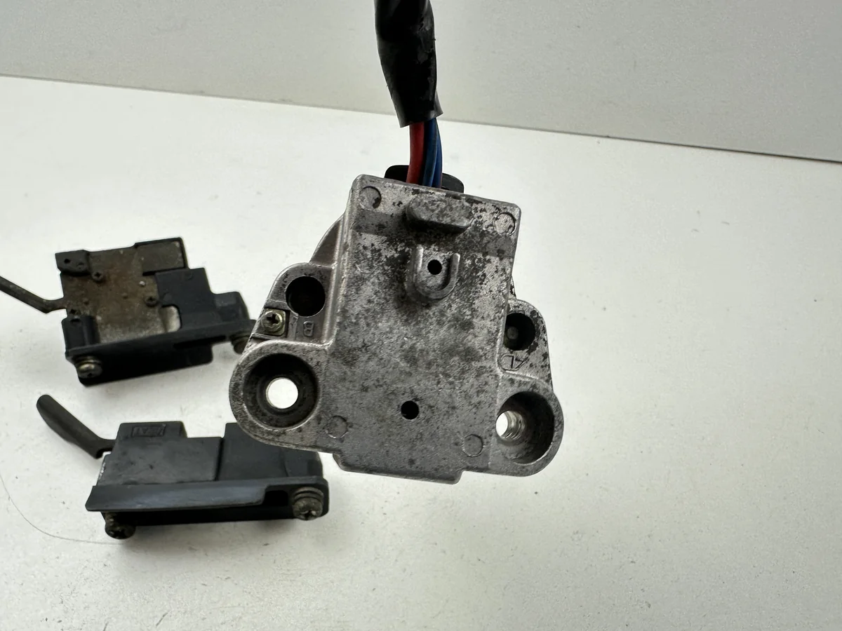 Dratom Parts piece moto 68 13 Pièce moto piece moto occasion premium sélectionnée par expert - Boutique Dratom Parts