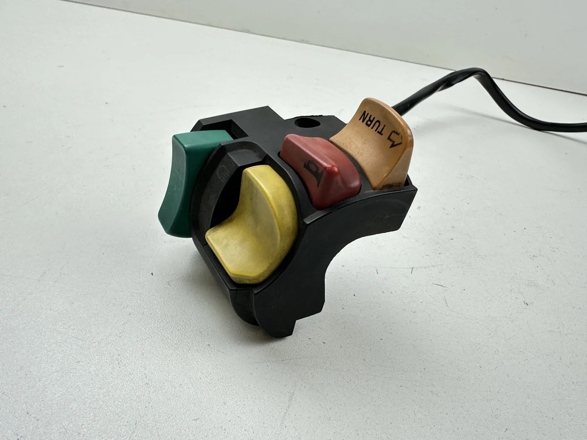 Dratom Parts piece moto 36 8 Pièce piece moto d'occasion authentique et vérifiée - Qualité garantie par Dratom Parts