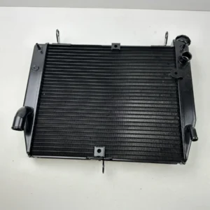 Composant piece moto d'occasion certifié en excellent état - Vendeur professionnel Dratom Parts