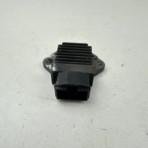 Composant piece moto d'occasion certifié en excellent état - Vendeur professionnel Dratom Parts