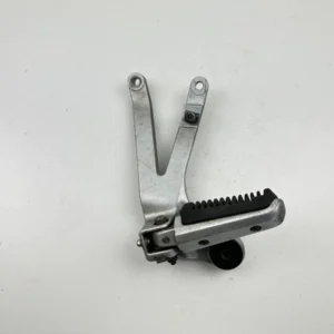 Platine Repose Pied Gauche Suzuki GSX 1100 G 1992-1995 - Pièces Occasions
