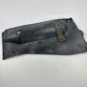 Trappe Plastique Bas de Caisse Suzuki 400 Burgman 1999-2000 - Pièces Occasions